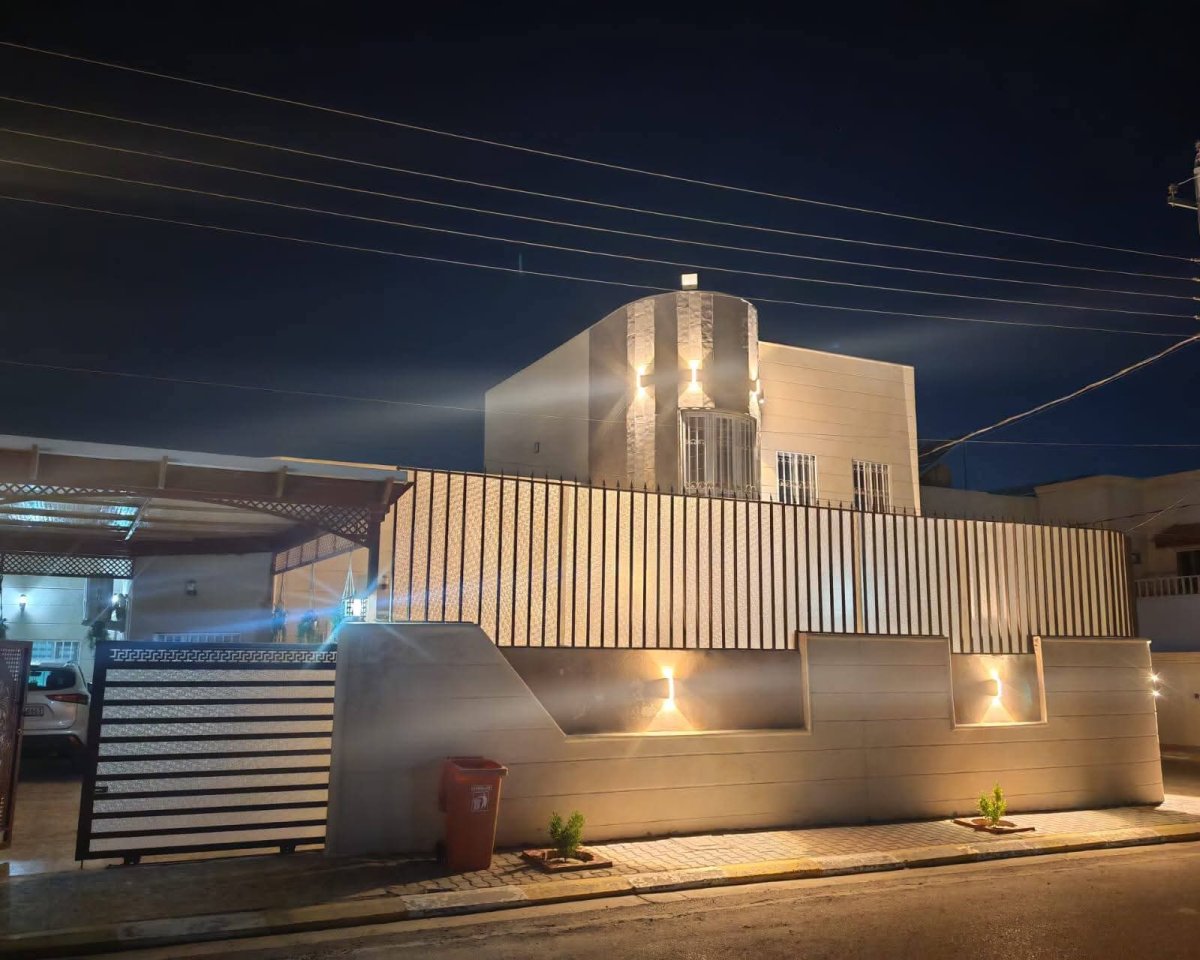 دار للبيع في مجمع الجوهرة السكني